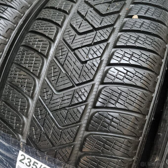 Zimné pneumatiky 235/60 R18 PIRELLI DOT4019 - 4