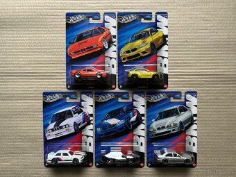Hot Wheels - 4