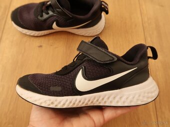 Tenisky NIKE č. 28 (vnút. dĺžka 17,7 cm) - TOP STAV - 4