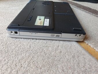HP Presario C300 - 4