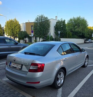 Škoda Octavia 1.6 TDI Ambition DSG - 4