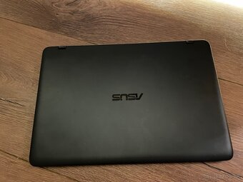 UltraBook Asus ZenBook FLIP UX360OAK i5 7200u, 8GB RAM - 4