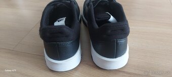 Tenisky Adidas 39 1/2 - 4