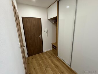 Predám 3 izbový kompet prerobený byt - 4