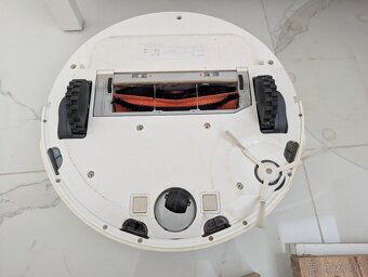 Roboticky vysavac Roborock - 4