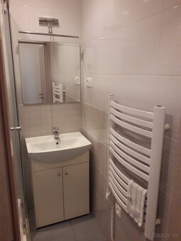 Na prenajom 1-izbový byt v Rači - 4