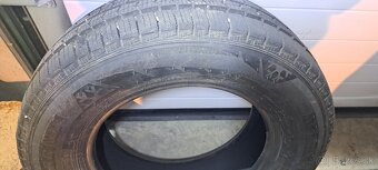 Predám jazdené zimné pneumatiky Nexen 205/70 R15C - 4