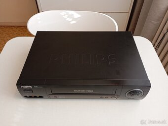 videorekordér PHILIPS VR-600A - 4