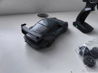 Porsche 911 1:24 - 4