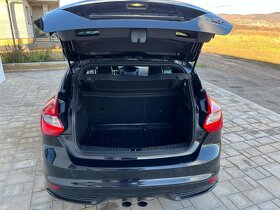 Ford Focus 2.0 ST - 4