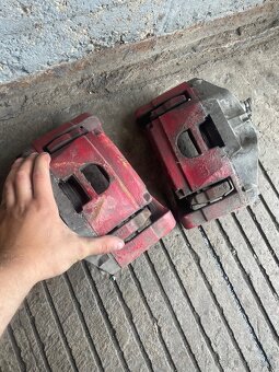 Brzdové stremene na Audi - 4