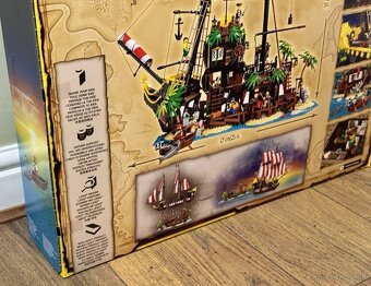 Nové LEGO Ideas 21322 Zátoka pirátů z lodě Barakuda - 4