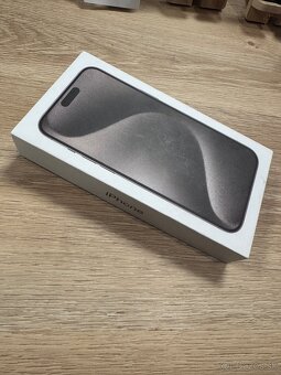 iPhone 15 Pro Max 1TB - 4