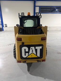 Caterpillar 226 B2 High Flow šmykový nakladač - 4