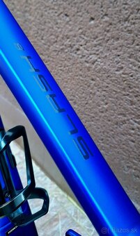 Trek Slash 8 2023 - 4