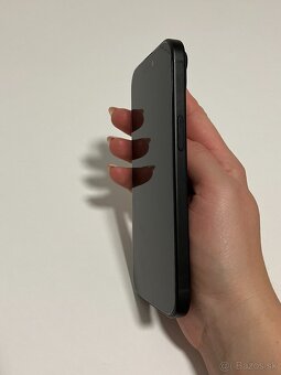 iPhone 15 – 128 GB - 4