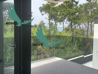 Luxusná novostavba len 70m od mora s výhľadom na more v Chor - 4