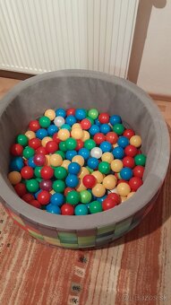Suchý bazén s loptičkami - 4