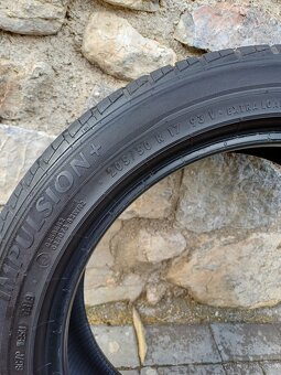 Letné pneu 205/50 R17,93V - 4