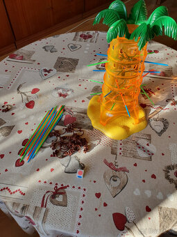 Predám spoločenskú hru Padajúce opičky - 4