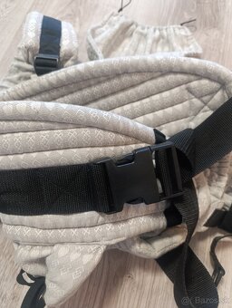 Rischino Flexible ergonomický nosič - 4