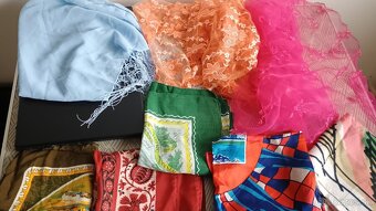 Šatky, šále, čiapky - 4