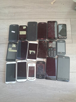 Mobily zbierka na predaj - 4