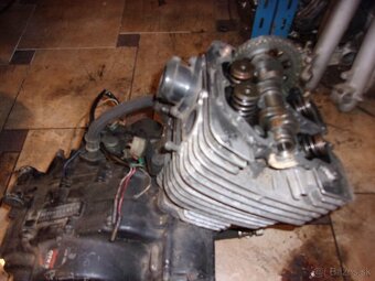 XT 600 - 4