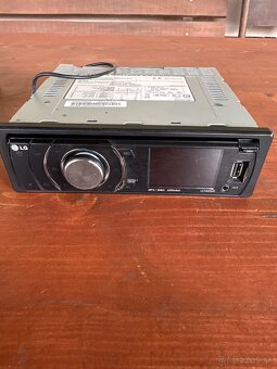 LG LCF600UR autorádio - 4