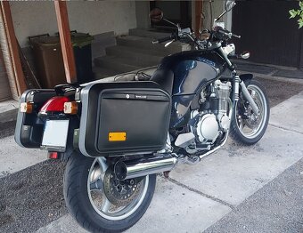 Suzuki GSX 1100 G - 4
