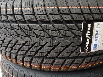 Predám nové zimné pneumatiky GOODYEAR 235/55 R18 104V XL. - 4
