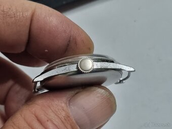 Vojenské hodinky,regalis. - 4