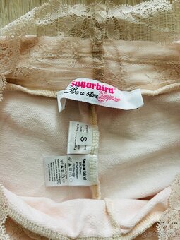 NÁDHERNÝ KOMPLET maďarskej značky SUGARBIRD, PC 90 EUR - 4