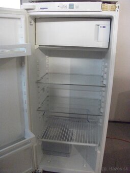 Pekná,zachovalá chladnička s mrazákom zn.LIEBHERR. - 4