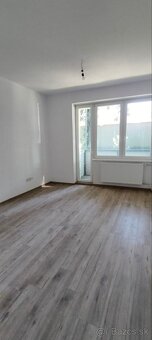 2-izbový byt NA PREDAJ v Hlohovci v blízkosti žel. stanice - 4