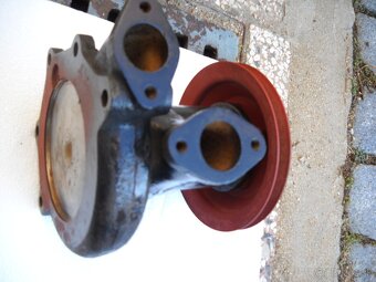 E 512-514 vodní pumpa - 4