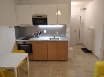 prenájom 1 izbového bytu - 4