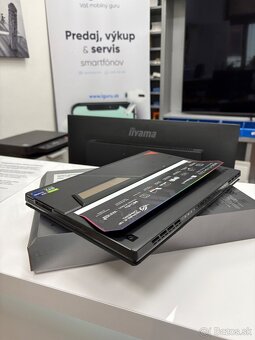Asus Rog Flow Z13 - 4