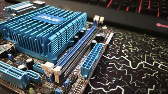 ASUS AT5NM10-I Mini-ITX Motherboard - 4
