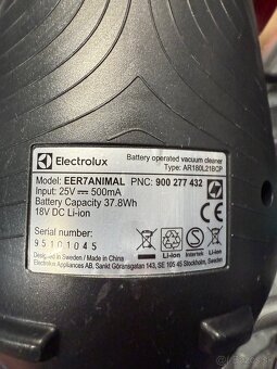 Vysavac Electrolux EER7ANIMAL 2v1 ERGO RAPIDO - 4