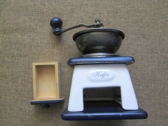 Retro kávový mlynček - 4