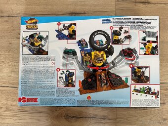 hot wheels monster trucks arena smashers - 4