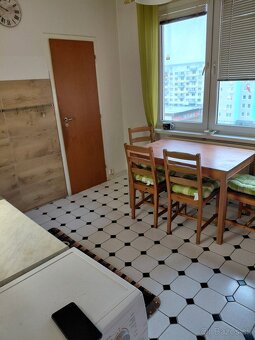 Prenájom zarizeneho bytu 3+1 - 4