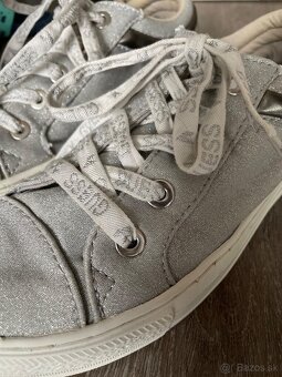 GUESS - 4
