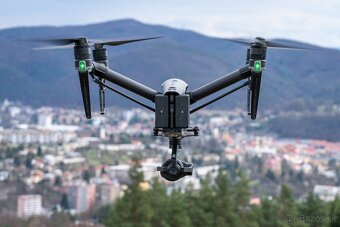 DJI INSPIRE 2 + X5S + 2 objektívy + 2 vysielačky + 4 batérie - 4