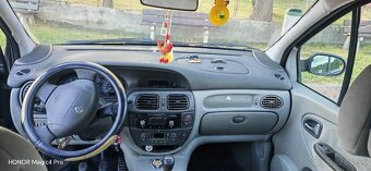 Renault Scenic 1.9 - 4