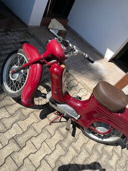Jawa 555 - 4