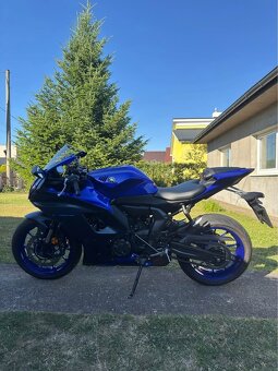 2022 Yamaha YZF R7 - 4