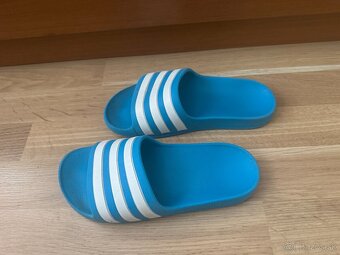 Chlapčenské šľapky ADIDAS - 4