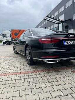 Audi A8 - 4